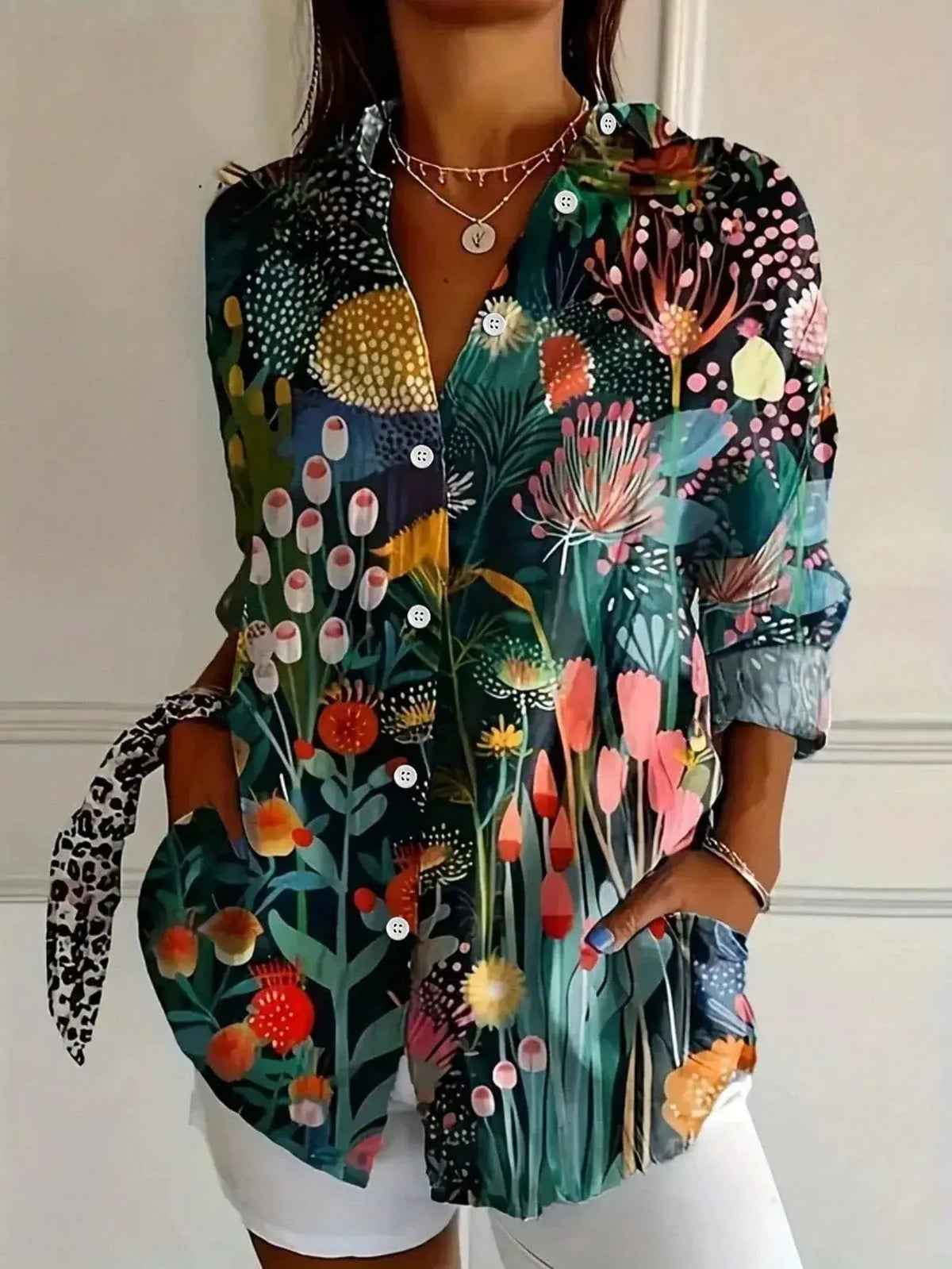 Abigail Blouse Fleurie Colorée, Boutonnée Devant pour Femme - Vert