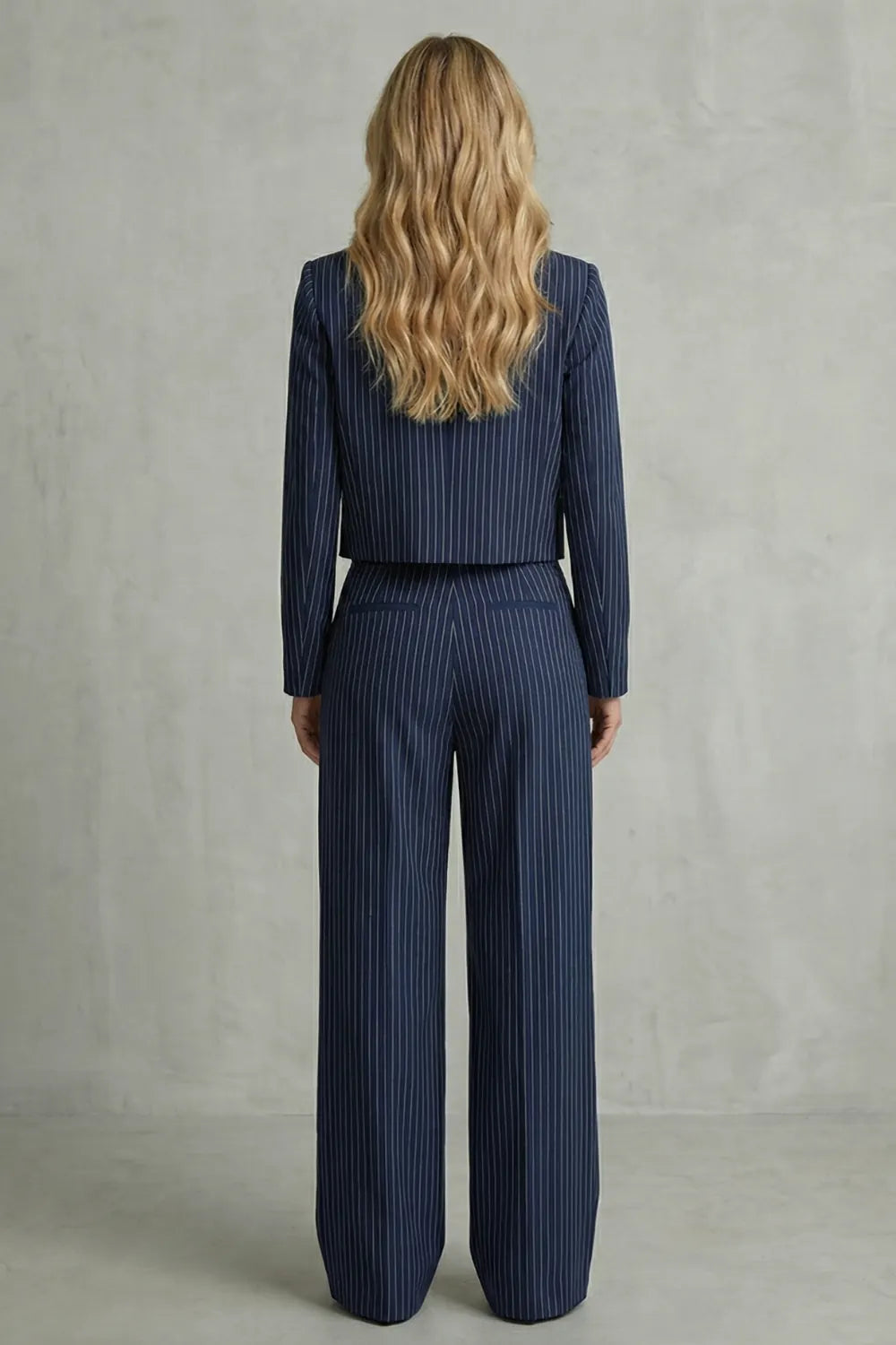 Adeline Tailleur Deux Pièces à Fines Rayures, Blazer Court et Pantalon Large pour Femme - Bleu