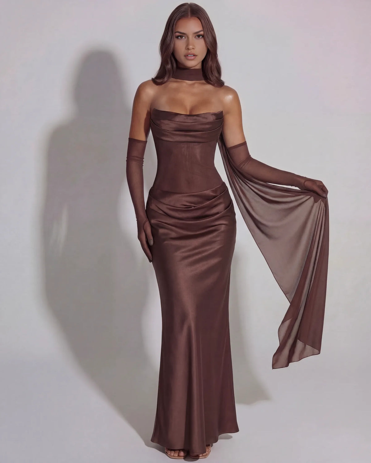 Ophelia Robe de Soirée Maxi en Satin, Col Bénitier, Corset Bustier et Gants pour Femme - Marron | Tenelle