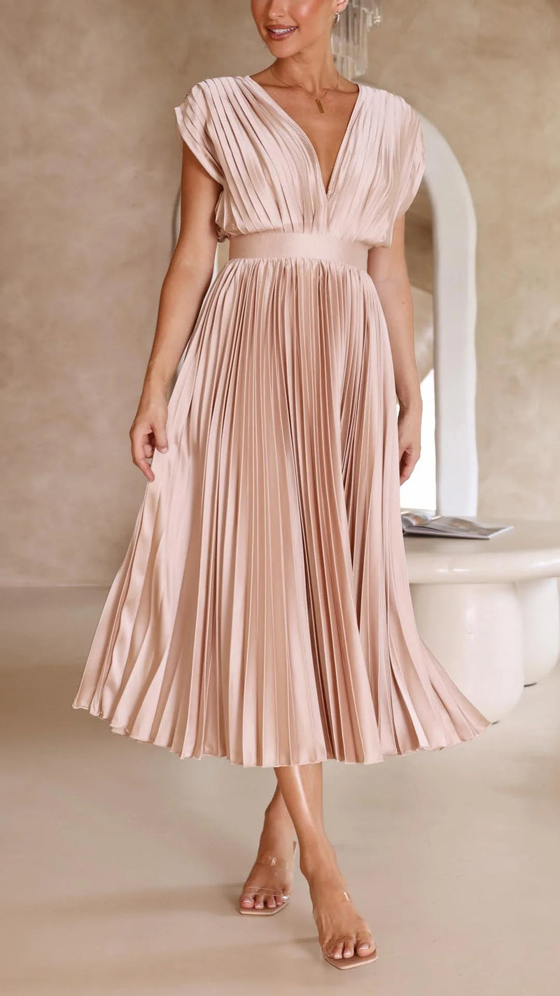 Shasta Robe Midi Plissée Invitée de Mariage, Col en V, Manches Courtes pour Femme - Champagne | Tenelle