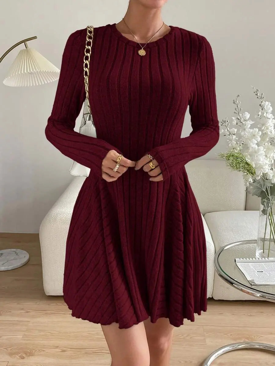 Salome Robe Mini Col Rond, Manches Longues, Détail Côtelé, Style Dîner pour Femme - Prune