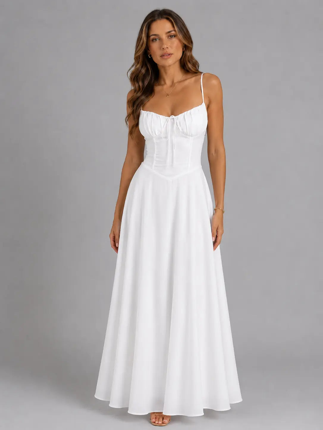 Cyrene Robe Maxi Fluide à Fines Bretelles, Silhouette Aérienne pour Femme - Blanc