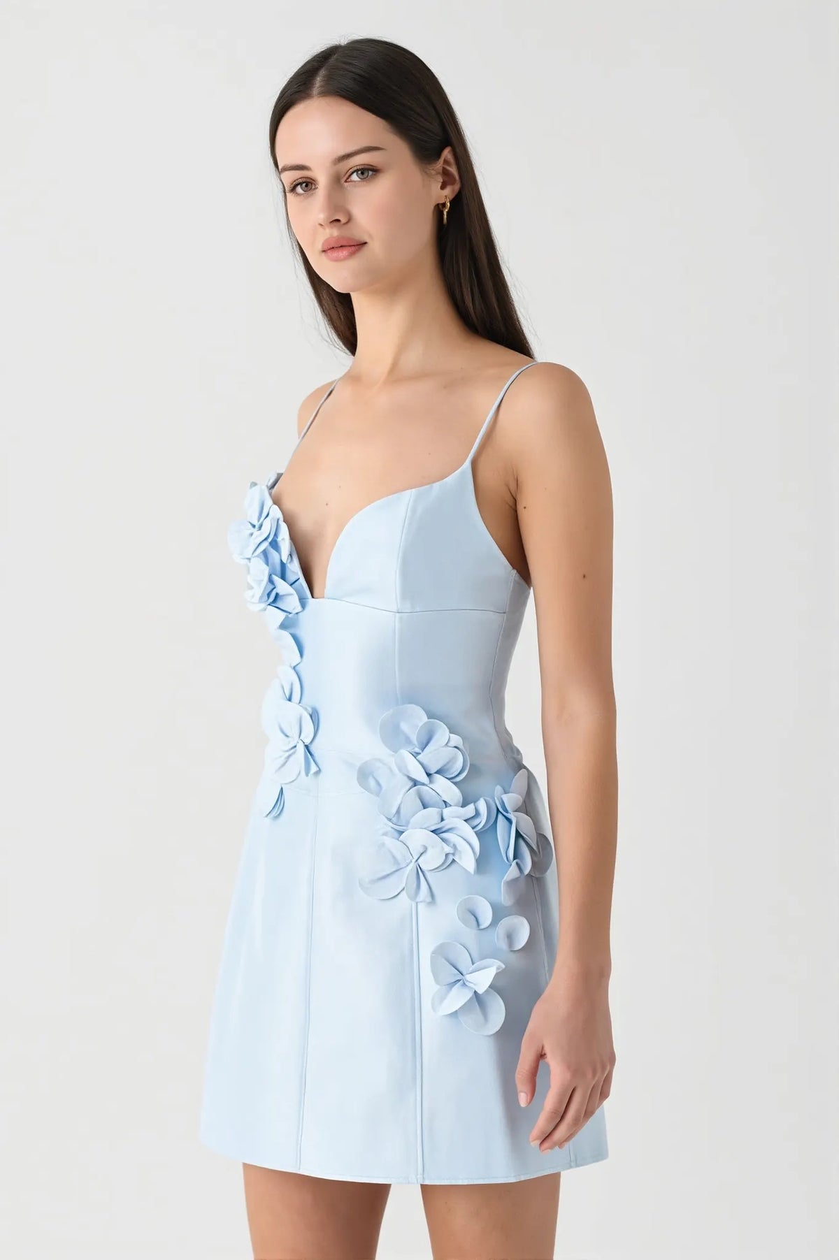 Thalassa Robe Mini en Satin à Fines Bretelles et Fleurs 3D pour Femme - Bleu Clair