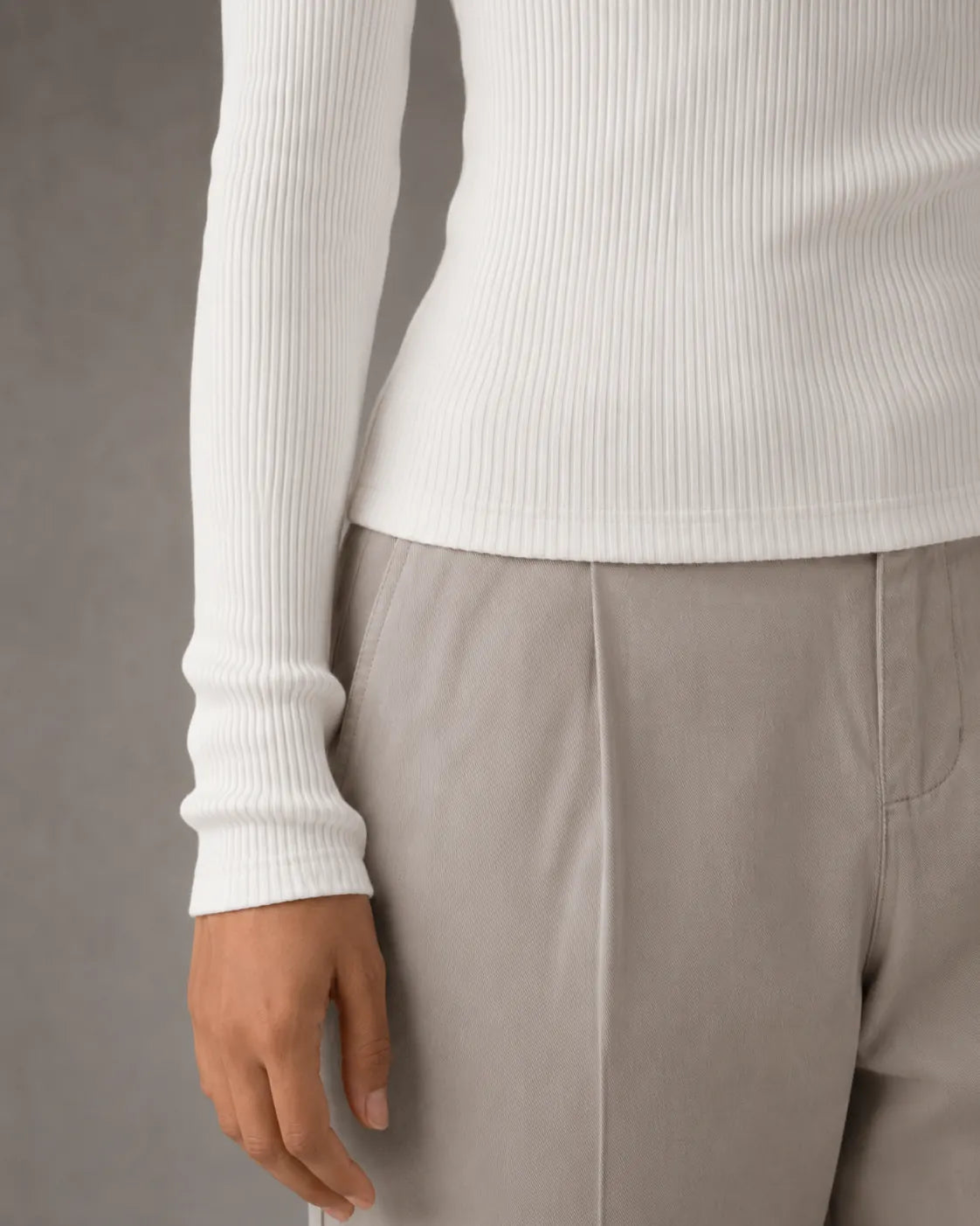 Larkin Haut Henley Côtelé, Manches Longues, Coupe Ajustée pour Femme - Blanc
