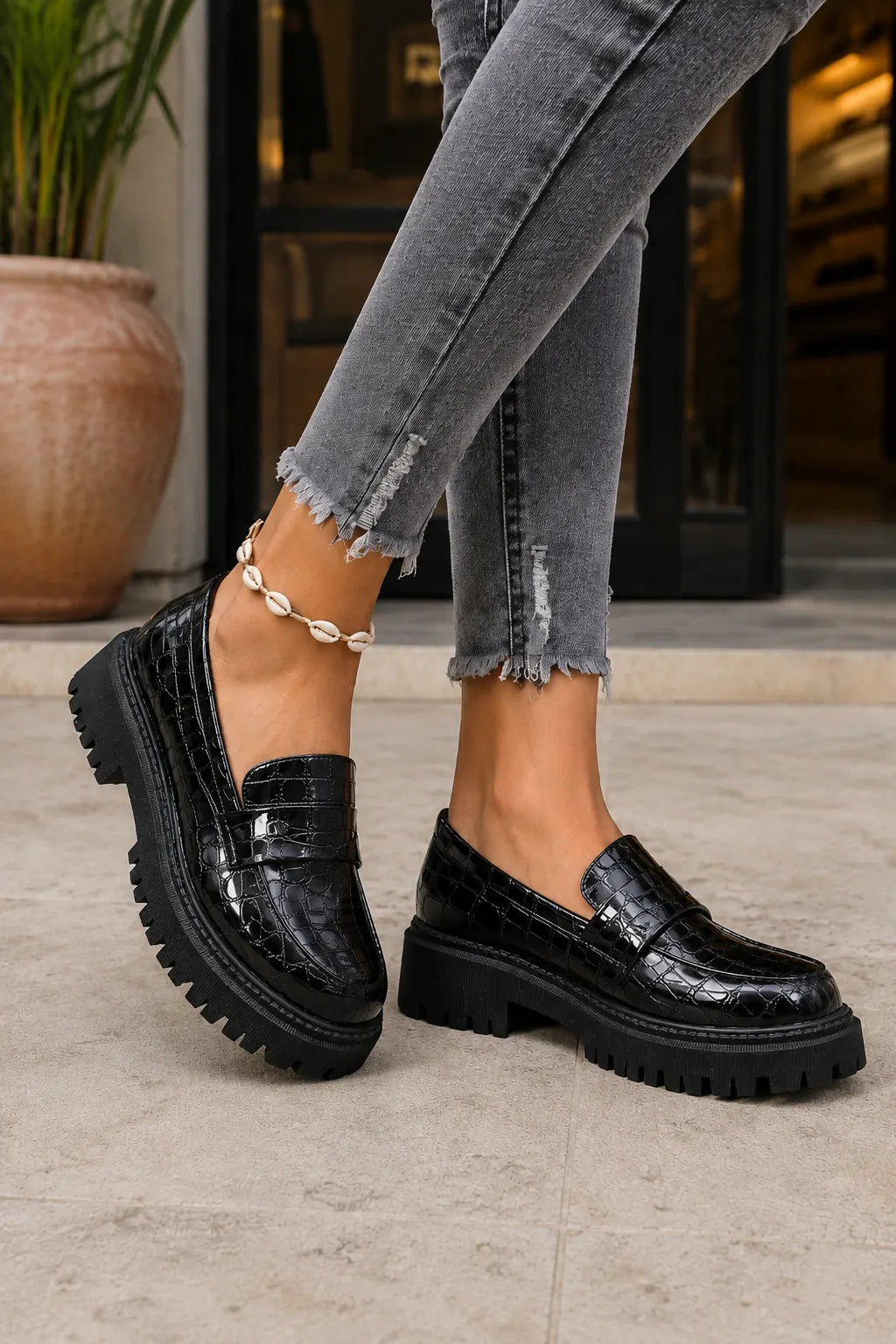 Celandine Mocassins à Bride Embossée, Semelle Crantée pour Femme - Noir