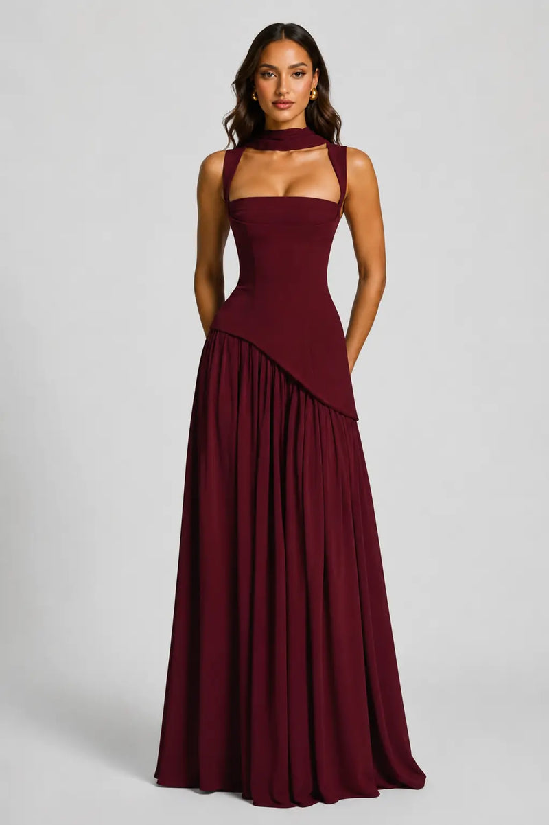 Valencia Robe Maxi Drapée Effet Satin, Silhouette Sculptée et Élégante pour Femme - Bordeaux