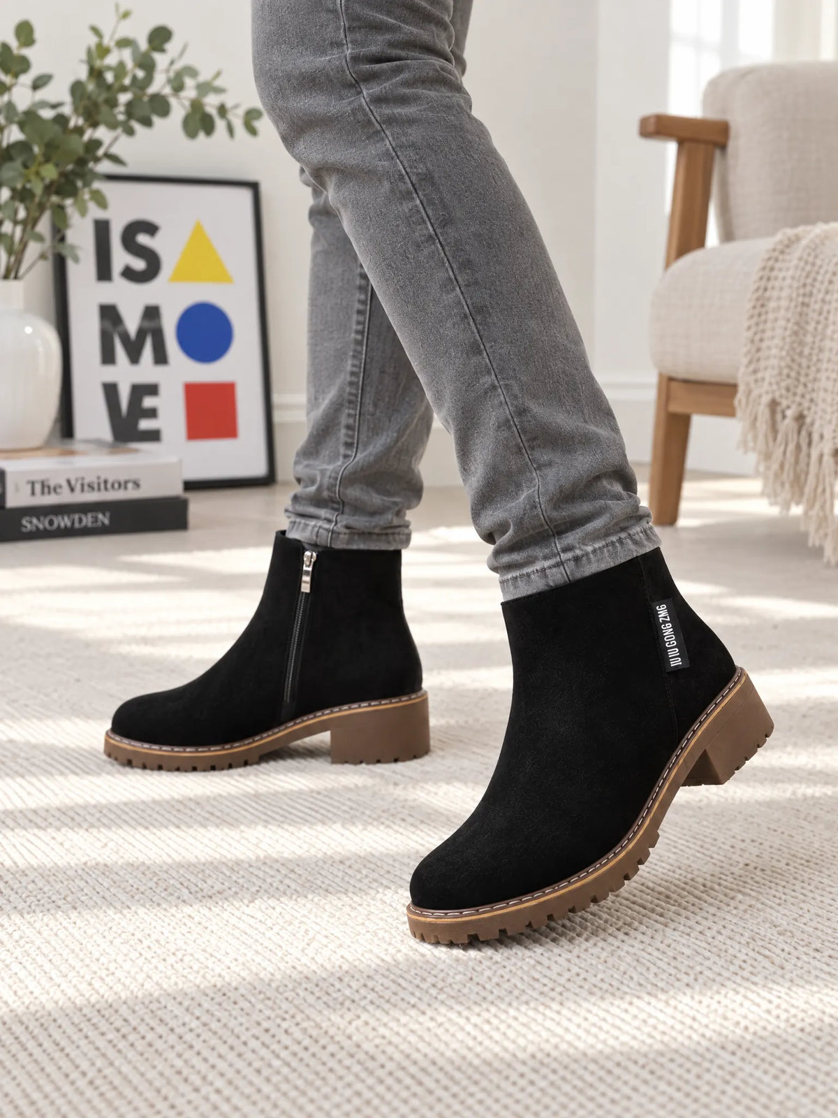 Ottoline Bottines en Suédine Doublées Peau Lainée Synthétique pour Femme - Noir