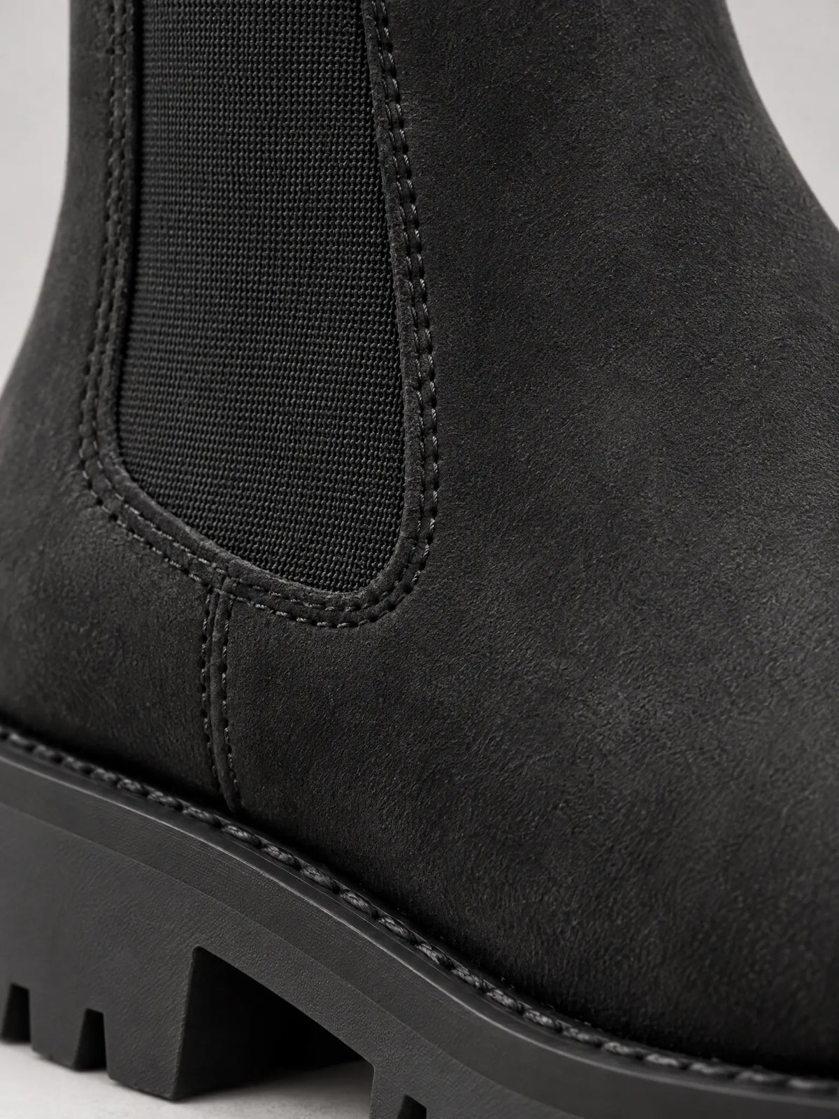 Calanthe Bottines Chelsea Effet Daim, Semelle Crantée Épaisse pour Femme - Noir