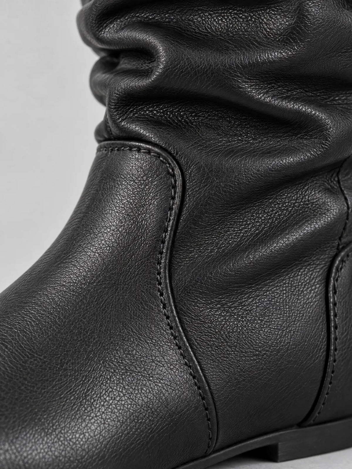 Roussel Bottes Montantes Souples, Tige Froncée, Talon Plat pour Femme - Noir